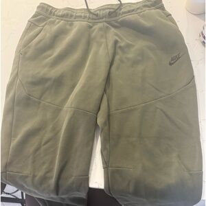 Mns Nike Olive green trackpants